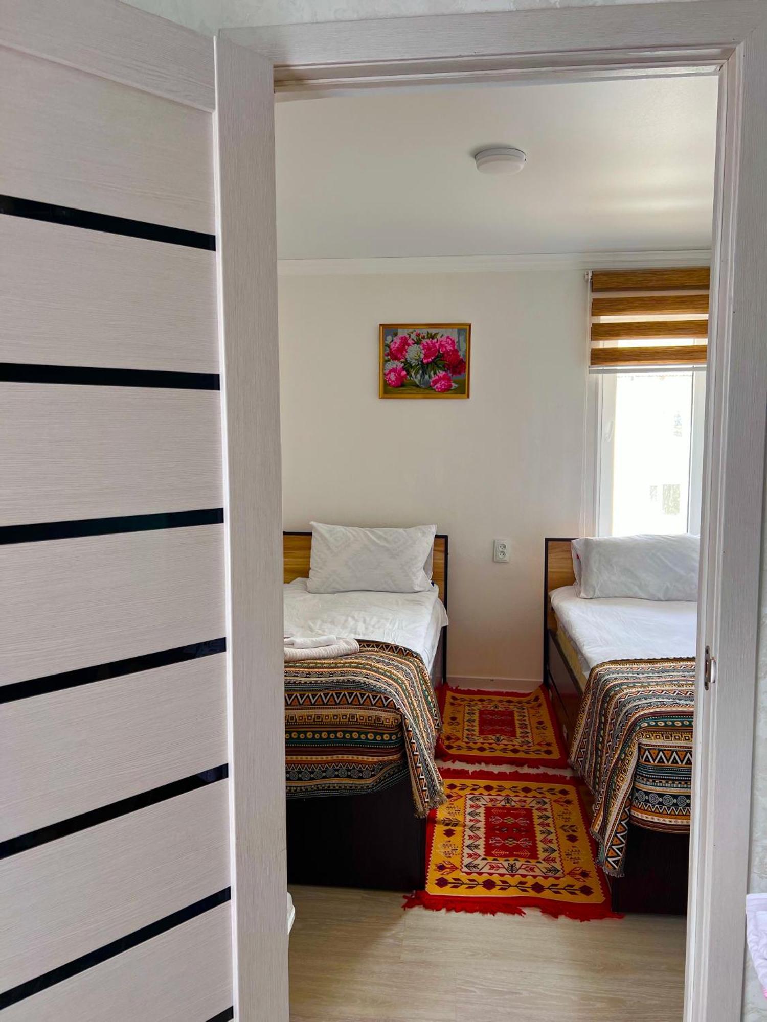 Tumar Guest House Naryn Ngoại thất bức ảnh