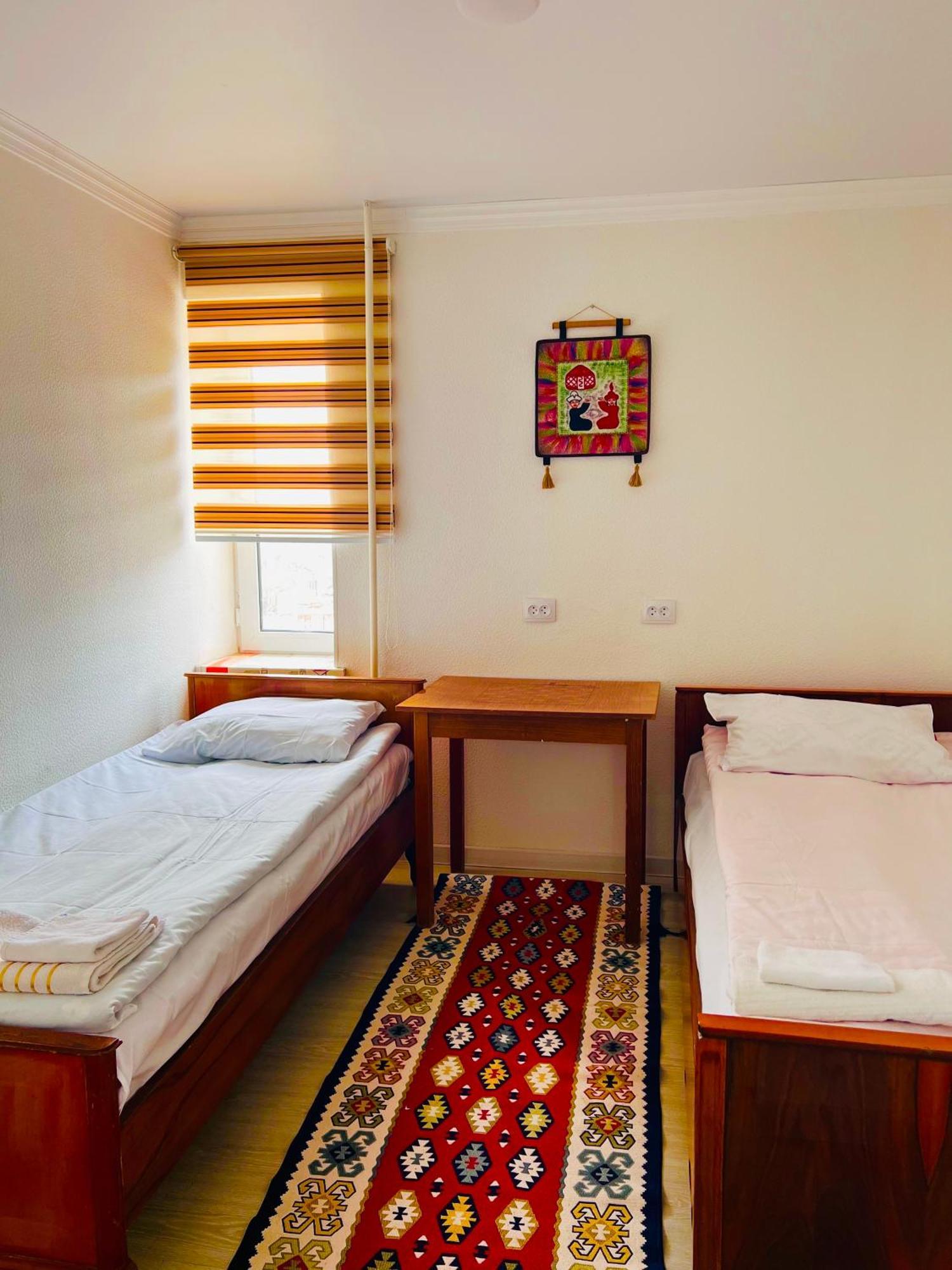 Tumar Guest House Naryn Ngoại thất bức ảnh