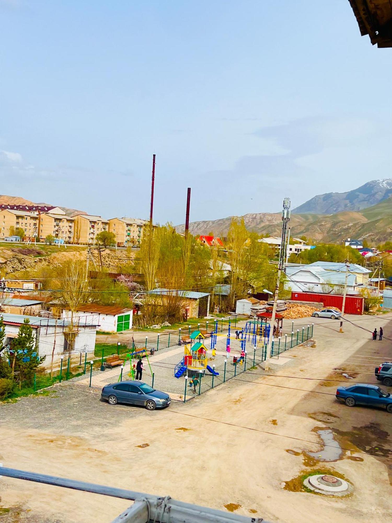 Tumar Guest House Naryn Ngoại thất bức ảnh